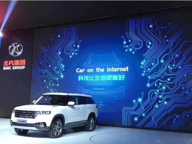 男同胞們，當(dāng)女同事上班不再化妝時，你要小心了…嘿嘿嘿