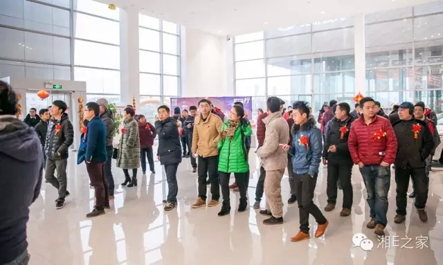 精英齊歡聚天嬌國(guó)際汽車城，瑞雪兆豐年！